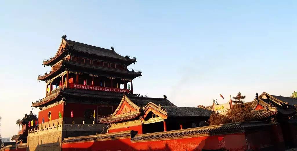 保定的嘉宾与观众朋友们，一场精彩纷呈的盛会